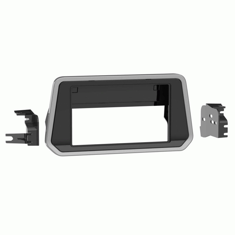 FITTING KIT NISSAN SENTRA 2020 - UP DOUBLE DIN (GLOSS BLACK / SILVER TRIM)